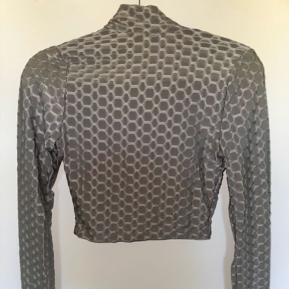 Silver honeycomb active set two piece leggings and long sleeve crop zip … - Picture 6 of 13